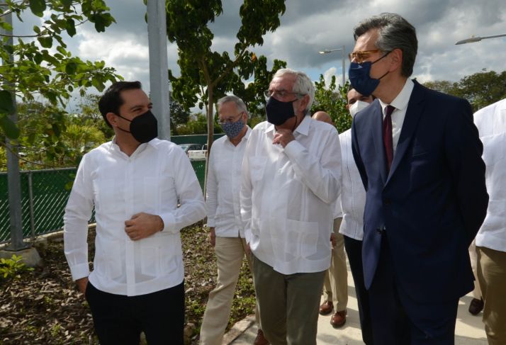 Firman acuerdo para desarrollar enseñanza del francés en Yucatán